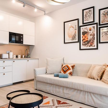 Wola Cosy White Apartment Warschau Exterior foto