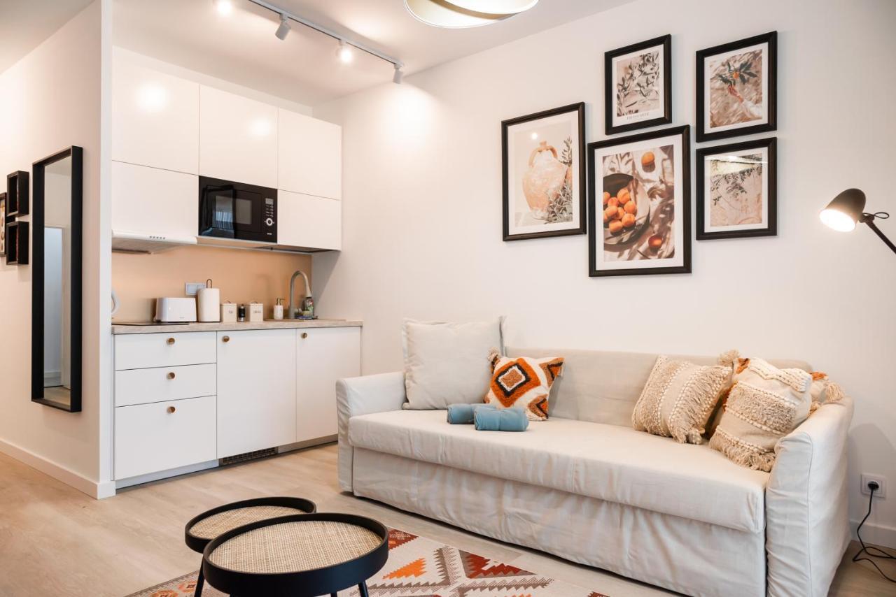 Wola Cosy White Apartment Warschau Exterior foto