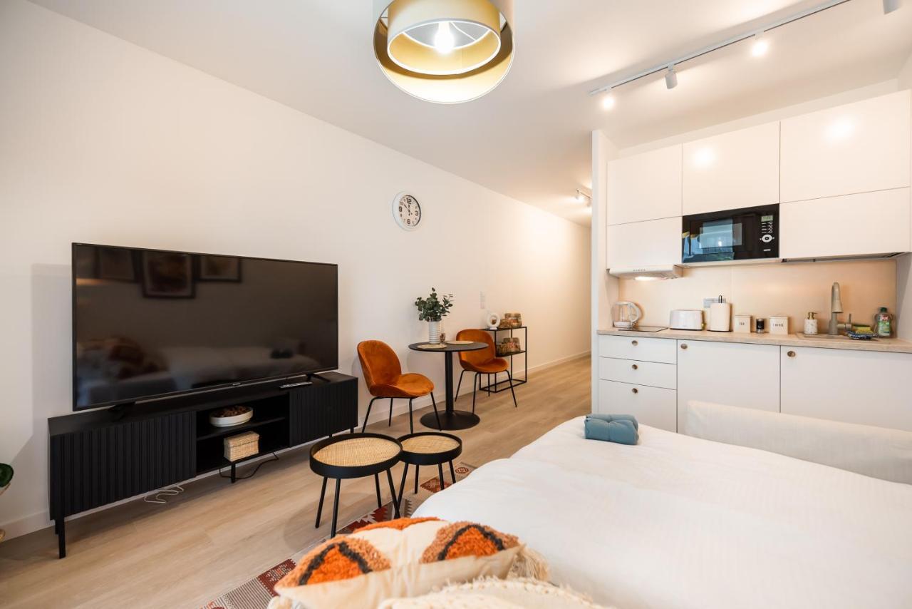 Wola Cosy White Apartment Warschau Exterior foto